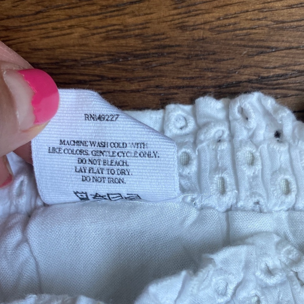 Adorable White Eyelet Skirt for Kids - Picture 6 of 7